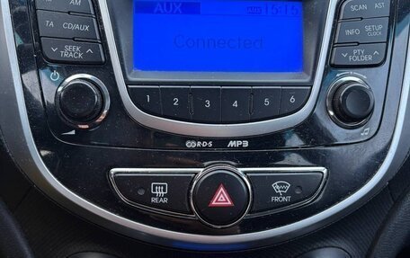 Hyundai Solaris II рестайлинг, 2012 год, 840 000 рублей, 2 фотография