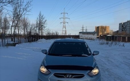 Hyundai Solaris II рестайлинг, 2012 год, 840 000 рублей, 17 фотография