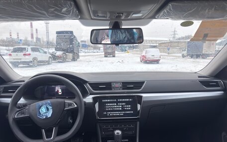 Skoda Superb III рестайлинг, 2025 год, 3 100 000 рублей, 10 фотография