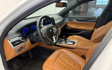 BMW 7 серия, 2018 год, 4 259 000 рублей, 9 фотография