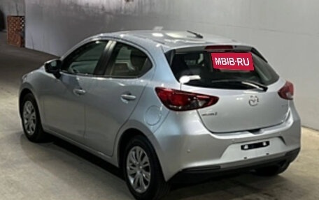 Mazda 2 III, 2021 год, 1 100 000 рублей, 2 фотография