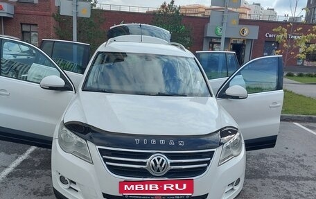 Volkswagen Tiguan I, 2010 год, 750 000 рублей, 3 фотография