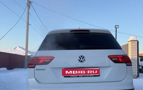 Volkswagen Tiguan II, 2018 год, 1 950 000 рублей, 8 фотография