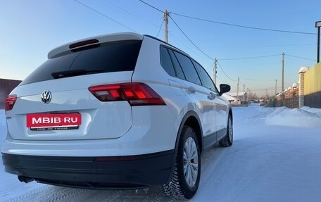 Volkswagen Tiguan II, 2018 год, 1 950 000 рублей, 6 фотография