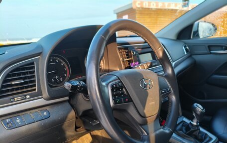 Hyundai Elantra VI рестайлинг, 2017 год, 1 450 000 рублей, 9 фотография