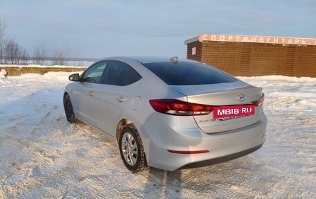 Hyundai Elantra VI рестайлинг, 2017 год, 1 450 000 рублей, 3 фотография