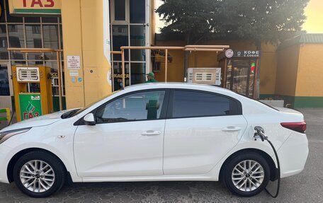 KIA Rio IV, 2018 год, 1 200 000 рублей, 5 фотография