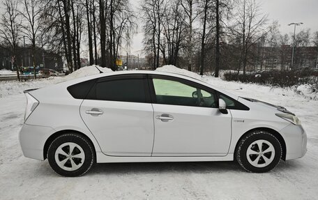 Toyota Prius, 2012 год, 1 250 000 рублей, 2 фотография