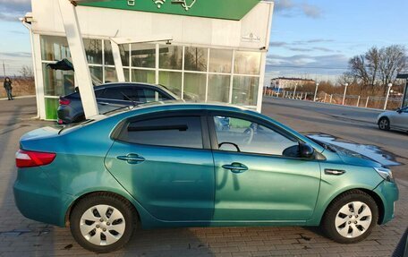 KIA Rio III рестайлинг, 2013 год, 650 000 рублей, 2 фотография