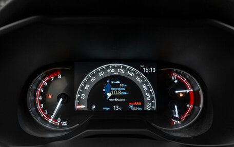 Toyota RAV4, 2021 год, 3 520 000 рублей, 13 фотография