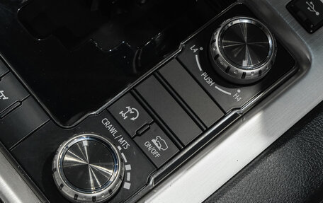 Toyota Land Cruiser 200, 2015 год, 5 319 000 рублей, 25 фотография