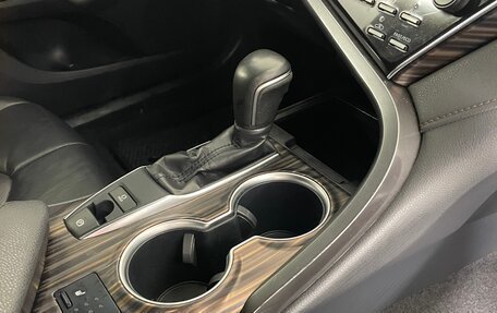 Toyota Camry, 2019 год, 2 525 000 рублей, 17 фотография