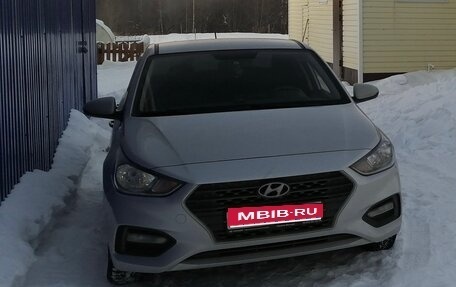 Hyundai Solaris II рестайлинг, 2017 год, 1 150 000 рублей, 1 фотография