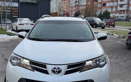 Toyota RAV4, 2013 год, 1 850 000 рублей, 2 фотография