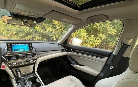 Honda Accord IX рестайлинг, 2017 год, 2 100 000 рублей, 18 фотография