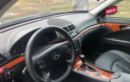 Mercedes-Benz E-Класс, 2007 год, 865 000 рублей, 9 фотография