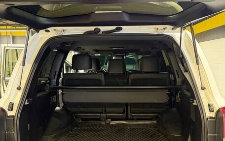 Toyota Land Cruiser 200, 2017 год, 5 950 000 рублей, 9 фотография