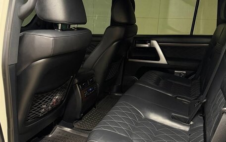 Toyota Land Cruiser 200, 2017 год, 5 950 000 рублей, 8 фотография