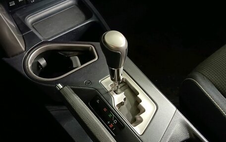 Toyota RAV4, 2015 год, 2 248 000 рублей, 14 фотография