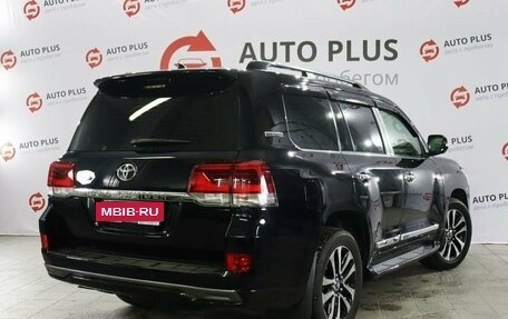 Toyota Land Cruiser 200, 2018 год, 6 899 000 рублей, 2 фотография