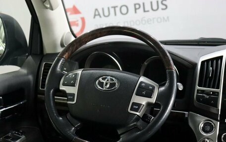 Toyota Land Cruiser 200, 2014 год, 4 199 000 рублей, 15 фотография