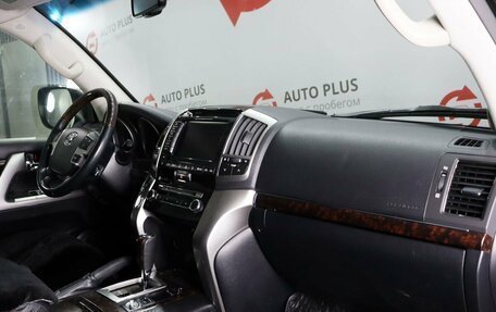 Toyota Land Cruiser 200, 2014 год, 4 199 000 рублей, 12 фотография