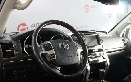 Toyota Land Cruiser 200, 2014 год, 4 199 000 рублей, 10 фотография