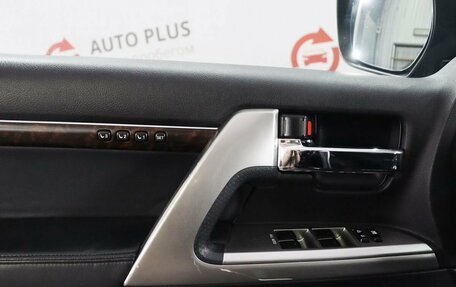 Toyota Land Cruiser 200, 2014 год, 4 199 000 рублей, 14 фотография