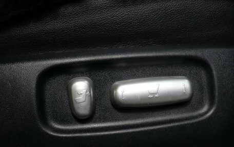 Toyota Land Cruiser 200, 2014 год, 4 199 000 рублей, 22 фотография