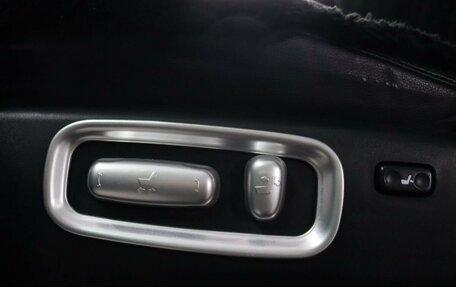 Toyota Land Cruiser 200, 2014 год, 4 199 000 рублей, 23 фотография