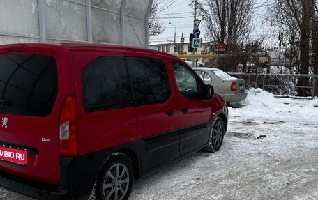 Peugeot Partner II рестайлинг 2, 2009 год, 450 000 рублей, 18 фотография