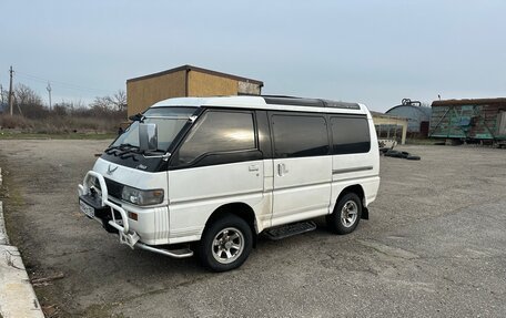 Mitsubishi Delica III, 1990 год, 500 000 рублей, 5 фотография