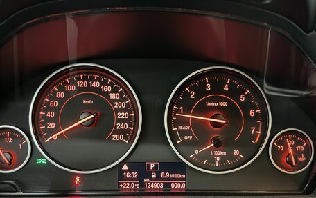 BMW 3 серия, 2018 год, 2 700 000 рублей, 30 фотография