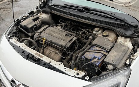 Opel Astra J, 2015 год, 990 000 рублей, 3 фотография