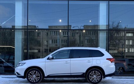 Mitsubishi Outlander III рестайлинг 3, 2017 год, 2 400 000 рублей, 8 фотография
