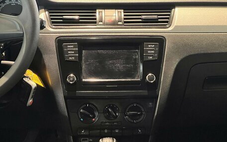 Skoda Rapid I, 2018 год, 1 550 000 рублей, 12 фотография