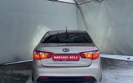 KIA Rio III рестайлинг, 2014 год, 900 000 рублей, 6 фотография