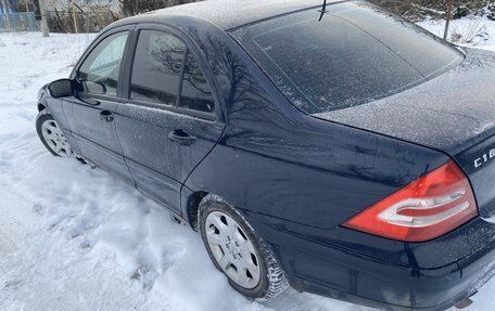 Mercedes-Benz C-Класс, 2001 год, 750 000 рублей, 2 фотография