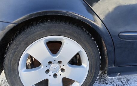 Mercedes-Benz E-Класс, 2002 год, 350 000 рублей, 11 фотография