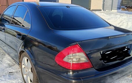 Mercedes-Benz E-Класс, 2002 год, 350 000 рублей, 10 фотография