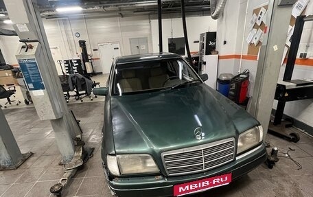 Mercedes-Benz C-Класс, 1993 год, 160 000 рублей, 1 фотография