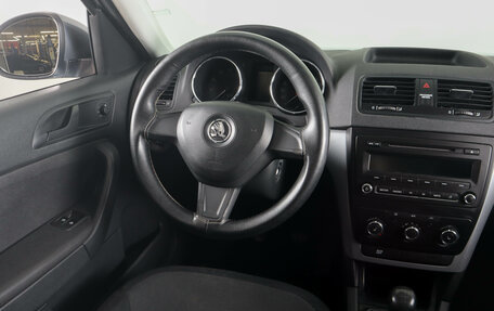 Skoda Yeti I рестайлинг, 2015 год, 959 000 рублей, 13 фотография