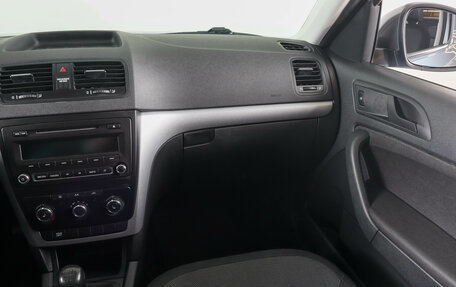 Skoda Yeti I рестайлинг, 2015 год, 959 000 рублей, 15 фотография