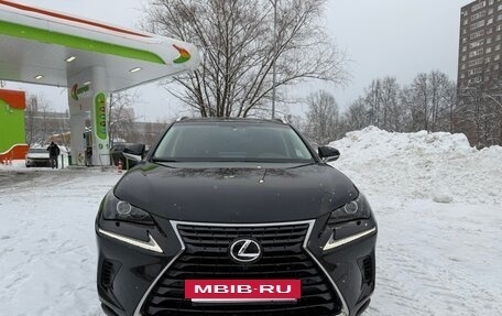 Lexus NX I, 2017 год, 3 500 000 рублей, 4 фотография