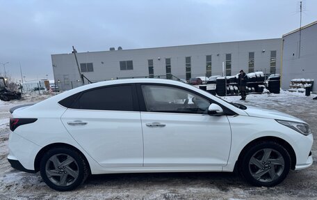 Hyundai Solaris II рестайлинг, 2020 год, 1 750 000 рублей, 4 фотография