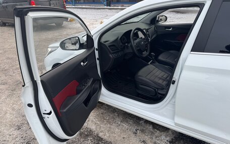 Hyundai Solaris II рестайлинг, 2020 год, 1 750 000 рублей, 13 фотография