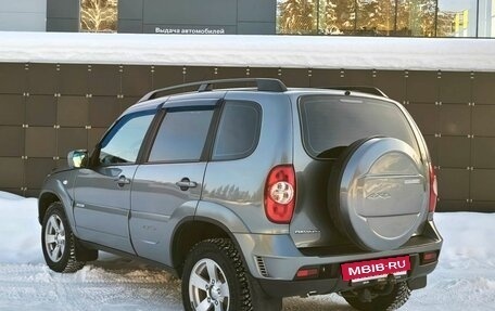 Chevrolet Niva I рестайлинг, 2011 год, 555 000 рублей, 7 фотография