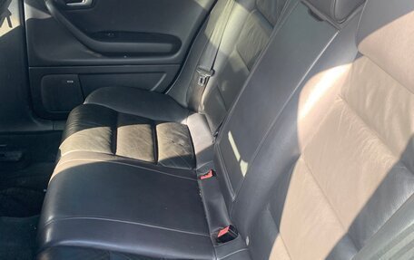 Audi A4, 2005 год, 750 000 рублей, 8 фотография