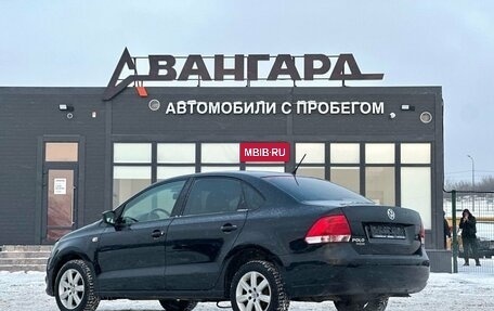 Volkswagen Polo VI (EU Market), 2013 год, 680 000 рублей, 3 фотография