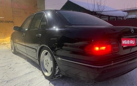 Mercedes-Benz E-Класс, 1999 год, 735 000 рублей, 15 фотография